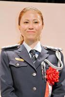 矯正支援官の制服姿で登場したＮＡＮＡ＝東京・科学技術館