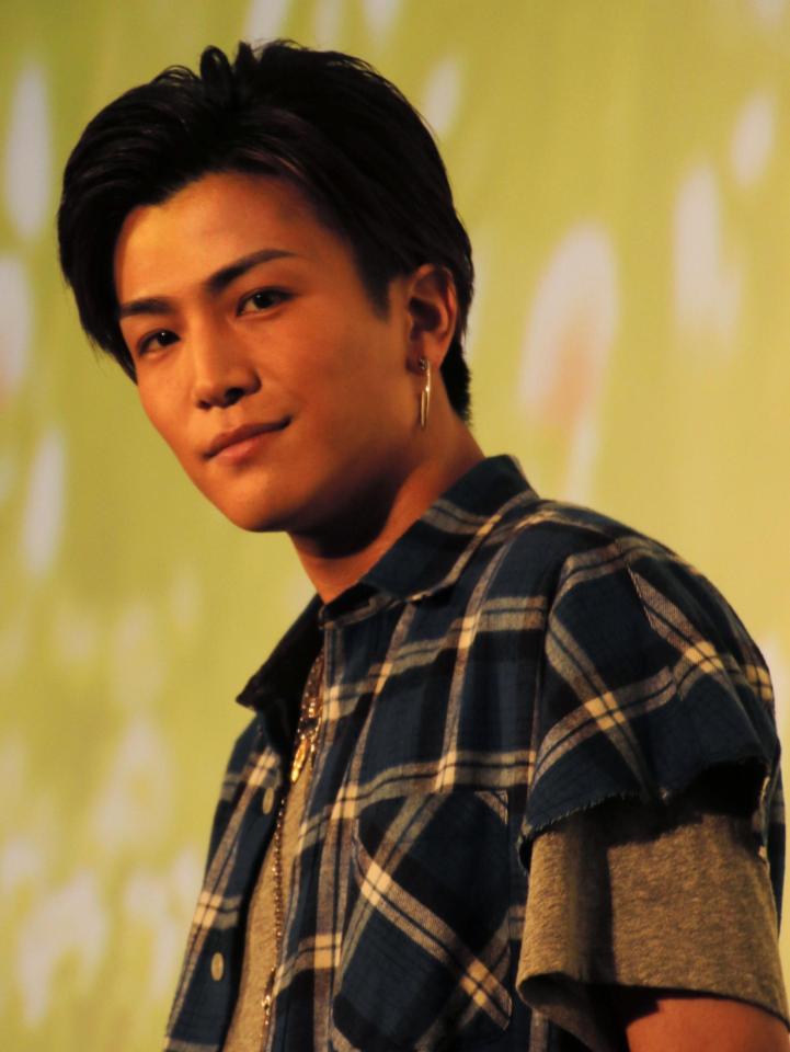 舞台挨拶を行った岩田剛典＝東京・丸の内ピカデリー