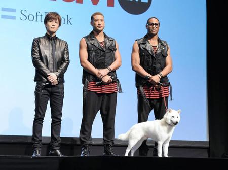 イベントに登場した（左から）三代目　Ｊ　Ｓｏｕｌ　Ｂｒｏｔｈｅｒｓ　ｆｒｏｍ　ＥＸＩＬＥ　ＴＲＩＢＥの岩田剛典、関口メンディー、ダンテ・カーヴァー＝東京・ステラボール（撮影・開出牧）