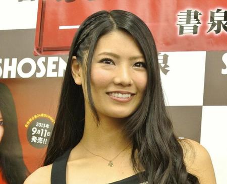 元ＡＫＢ４８の倉持明日香