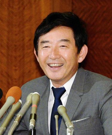 都知事選への出馬を断念した石田純一＝７月１１日