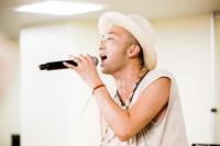 ファンモン解散後、初めてファンの前に登場したモン吉＝東京都八王子市 