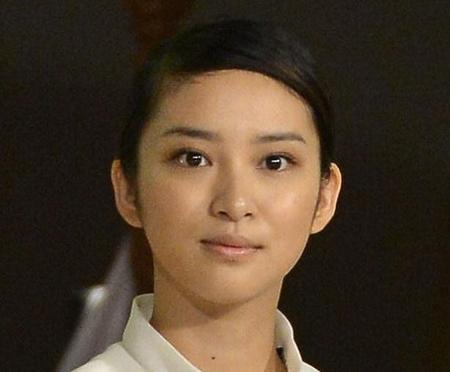 女優の武井咲