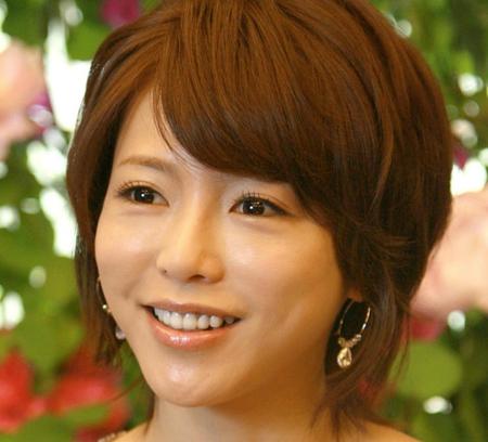 タレントの釈由美子