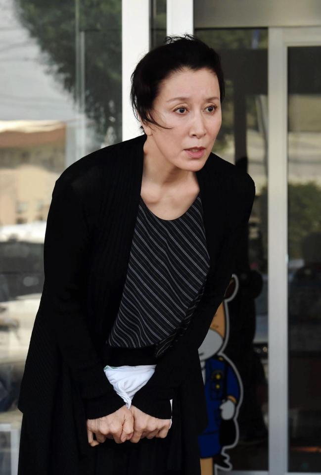 高畑裕太容疑者の面会に訪れた高畑淳子＝前橋警察署（撮影・佐々木彰尚）