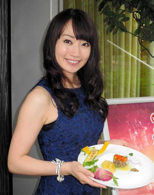 水樹奈々 ９ ２２甲子園ライブへ愛媛の和牛で充電 芸能 デイリースポーツ Online