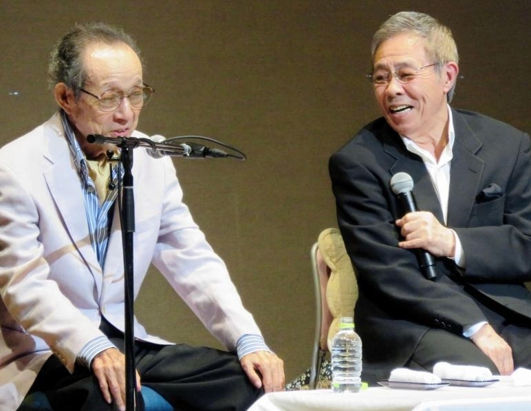 親友だった高野公男さんとの思い出を語った船村徹氏（左）と北島三郎＝茨城県民文化センター