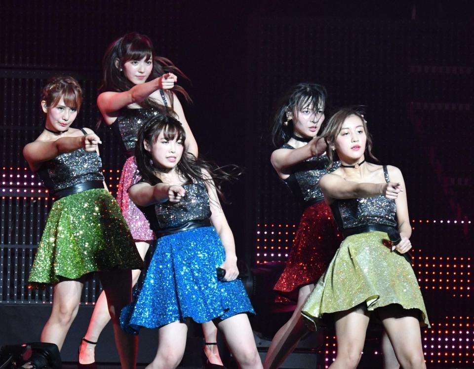 コンサートを盛り上げる℃-ｕｔｅ＝日本武道館