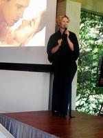 映画「男と女」製作５０周年記念関連イベント合同記者発表会に登場した夏木マリ＝東京・南麻布のフランス大使館大使公邸