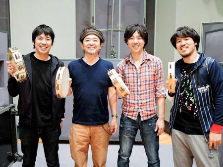 　（左から）スキマスイッチ・大橋卓弥、奥田民生、ピアノを担当した斎藤有太、スキマスイッチ・常田真太郎
