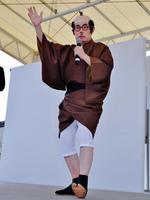 向日町競輪場でトークショーに出演した加藤茶