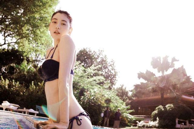 写真集　三吉彩花 三吉彩花 写真集 わたし 有り難かっ