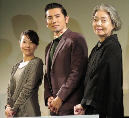 トークショーを行った（左から）西川美和監督、本木雅弘、樹木希林＝東京・渋谷