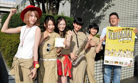 　（右から）秦建日子監督、久志本眞子、松本来夢、ＣｈｅｌｓｙのＭＩＯ、ＡＭＩ、ＳＨＩＺＵＫＡ