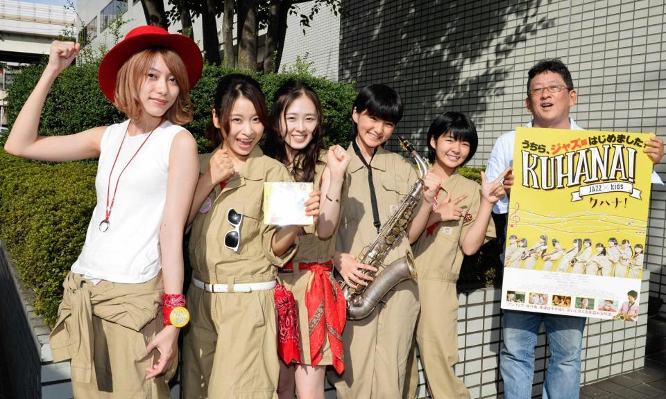 　（右から）秦建日子監督、久志本眞子、松本来夢、ＣｈｅｌｓｙのＭＩＯ、ＡＭＩ、ＳＨＩＺＵＫＡ