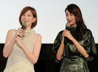 映画「少女」の魅力を語った本田翼と山本美月（右）＝新宿バルト９（撮影・堀内翔）