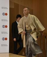 「Ｔｈｅ　Ｌａｎｄ　ｏｆ　ｔｈｅ　Ｒｉｓｉｎｇ　Ｓｕｎ」の出演を終え会見に臨む市川海老蔵＝グランドハイアット東京