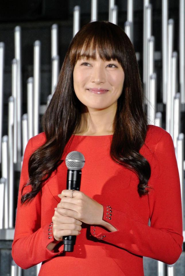 高梨臨 熱愛報道の槙野について語らず ツリーは 今度家族と 芸能 デイリースポーツ Online