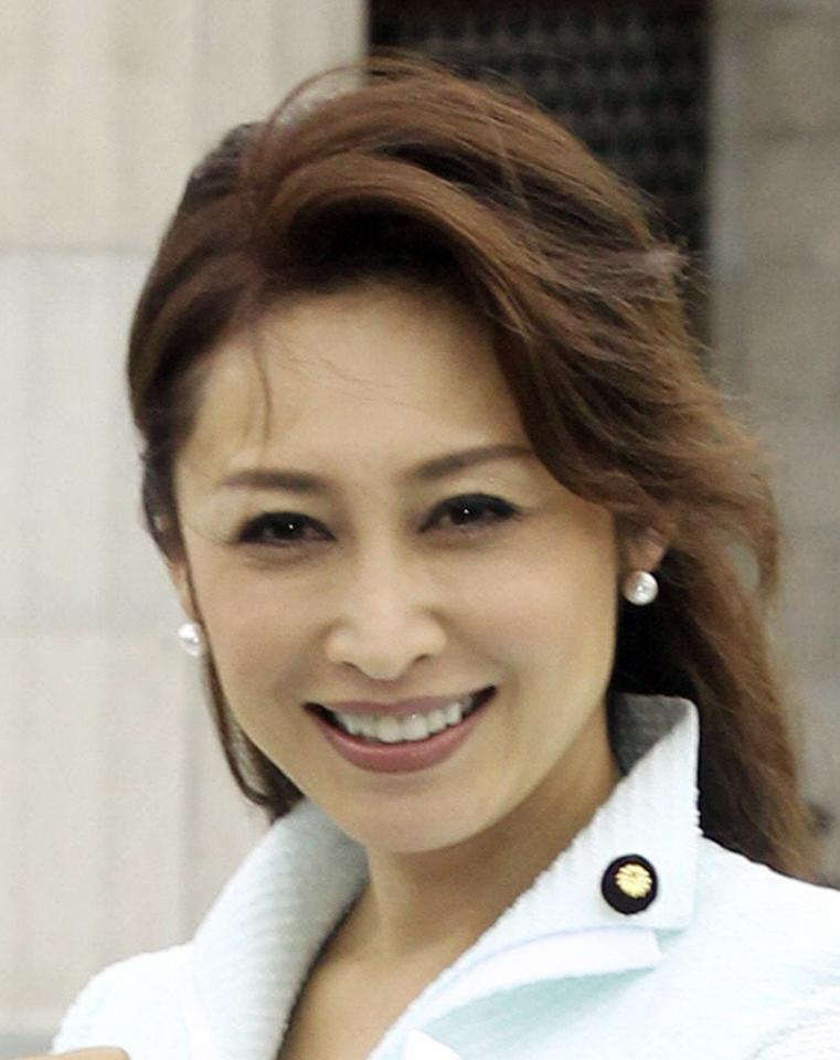 三原議員、２４歳差結婚相手は「ご飯を一粒たりとも残しません」編集者のオススメ記事【写真】辻希美の１４歳長女 雛祭りケーキに父杉浦も「マジ凄っ…【写真】にゃんこスター新宣材写真に「誰？！」「詐欺やろ」の…【写真】井岡戦ラウンドガール まだ際どい？ビキニで大胆疾走「…【写真】小泉今日子 ５７歳になった最新姿 ショート髪で白Ｔシ…芸能最新ニュース主要ニュース３児のシンママ小倉優子　お迎えは母に紗栄子　15歳＆13歳息子と貴重な春休み元AKBが結婚に疑問「意味分かんない」飯島直子　ヘバーデン結節患っていた「色気ヤバい」顔タトゥーない瓜田純士ランキング(芸能)話題の写真ランキングデイリーおすすめアイテム写真リアルタイムランキング注目トピックス