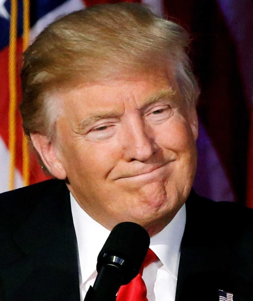 　９日、ニューヨークで米大統領選の勝利宣言をするトランプ氏