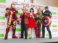 マーベル　クリスマスキャンペーンｉｎららぽーと／ラゾーナ」のＰＲイベントに登場した（左から）アイアンマン、上島竜兵、おのののか、肥後克広、キャプテン・アメリカ＝東京・ららぽーと豊洲
