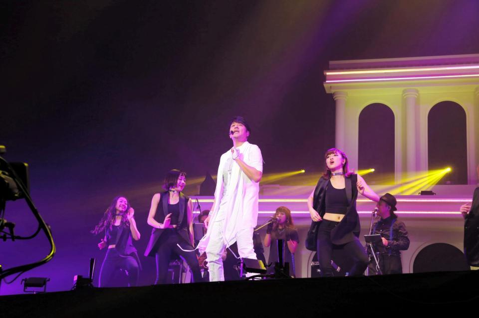 「ＲＹＵ　ＳＩＷＯＮ　ＪＡＰＡＮ　ＬＩＶＥ　２０１６～ＷＩＳＨ～」を行ったリュ・シウォン＝東京・日本武道館