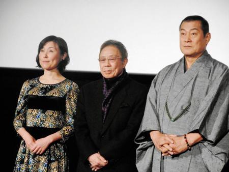 　初日舞台あいさつを行った（左から）水町レイコ、北島三郎、松平健＝都内