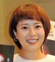 　野球婚する上田まりえ