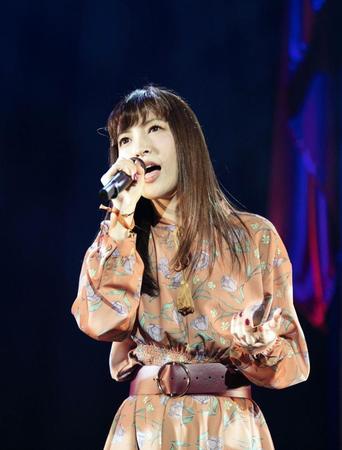 ラストライブで歌う神田沙也加