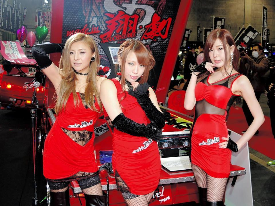 Ｒｅｉｋｏ、早乙女麗那、Ｍａｍｉ（撮影・森田新吾）