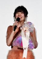 オーディションで特技を披露し笑顔の眞白桃々さん＝東京・ユナイテッドシネマ豊洲（撮影・開出牧）