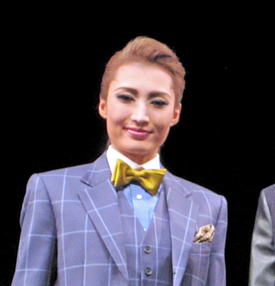 宝塚雪組 男役トップスターに望海風斗 娘役トップに真彩希帆 芸能 デイリースポーツ Online 宝塚雪組 男役トップスターに望海風斗 娘役トップに真彩希帆 芸能 デイリースポーツ Online