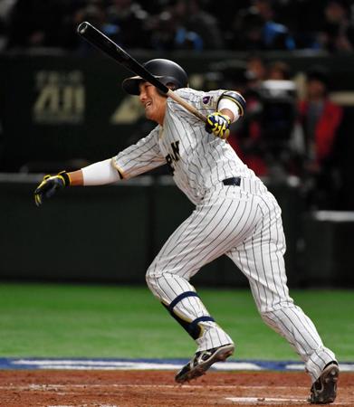 中居が絶叫声援を送った巨人・小林誠司＝東京ドーム