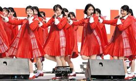 集団食中毒に負けず　ＮＧＴ、地元・新潟でデビュー曲お披露目