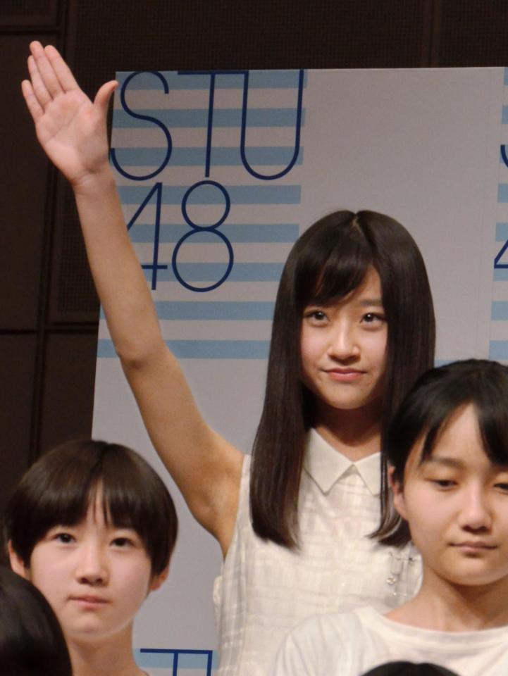 ＳＴＵ４８の１期生最終オーディションを通過した、兵庫県会場の代表者＝広島市内