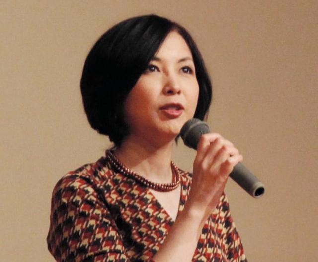 渡辺謙の不倫疑惑に 先輩 麻木久仁子は しょせん当事者の話 芸能 デイリースポーツ Online