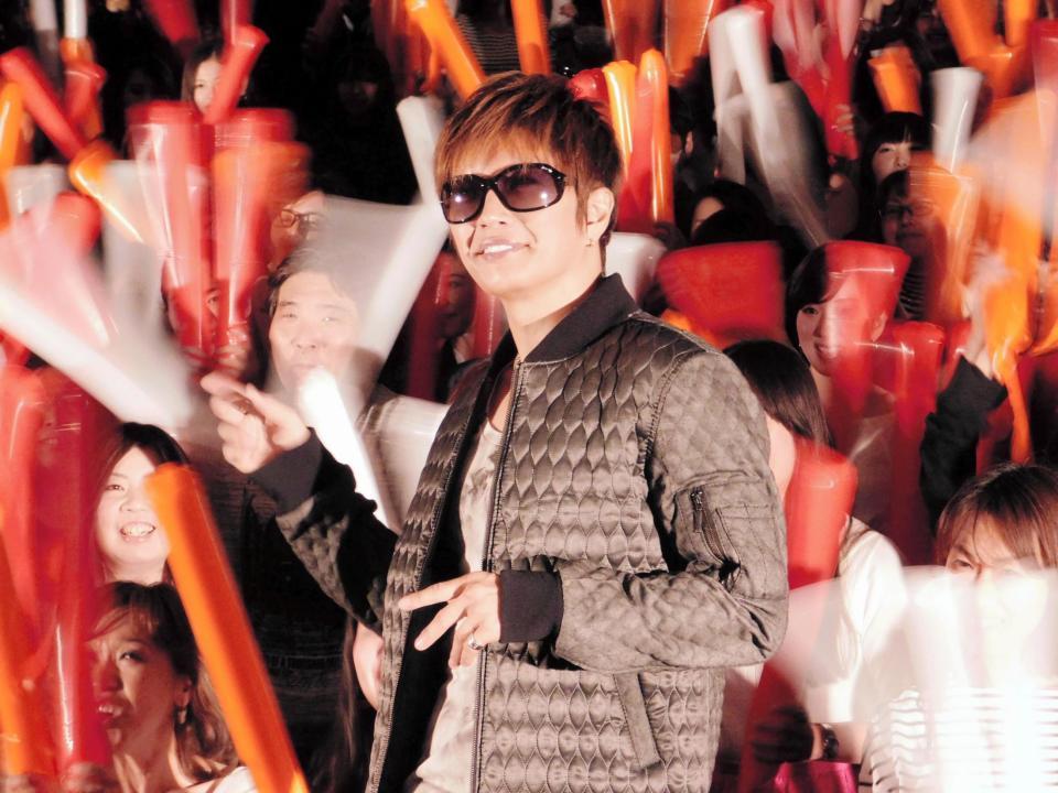舞台あいさつしたＧＡＣＫＴ＝東京・丸の内ピカデリー
