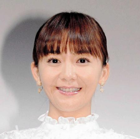 歌手の華原朋美