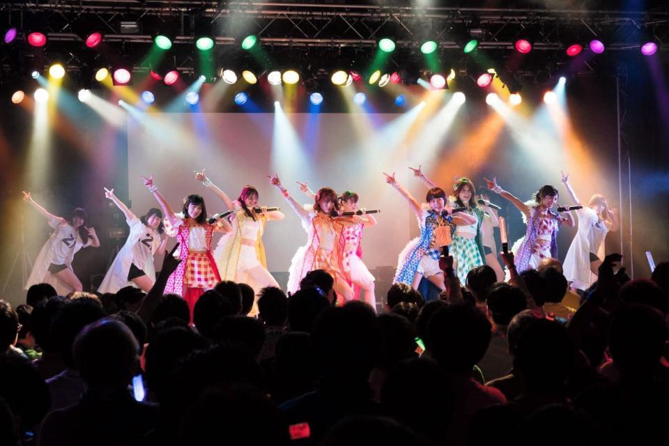 さらなる変化と進化を目指しツアーをスタートさせたアップアップガールズ（仮）＝東京・新宿ＢＬＡＺＥ