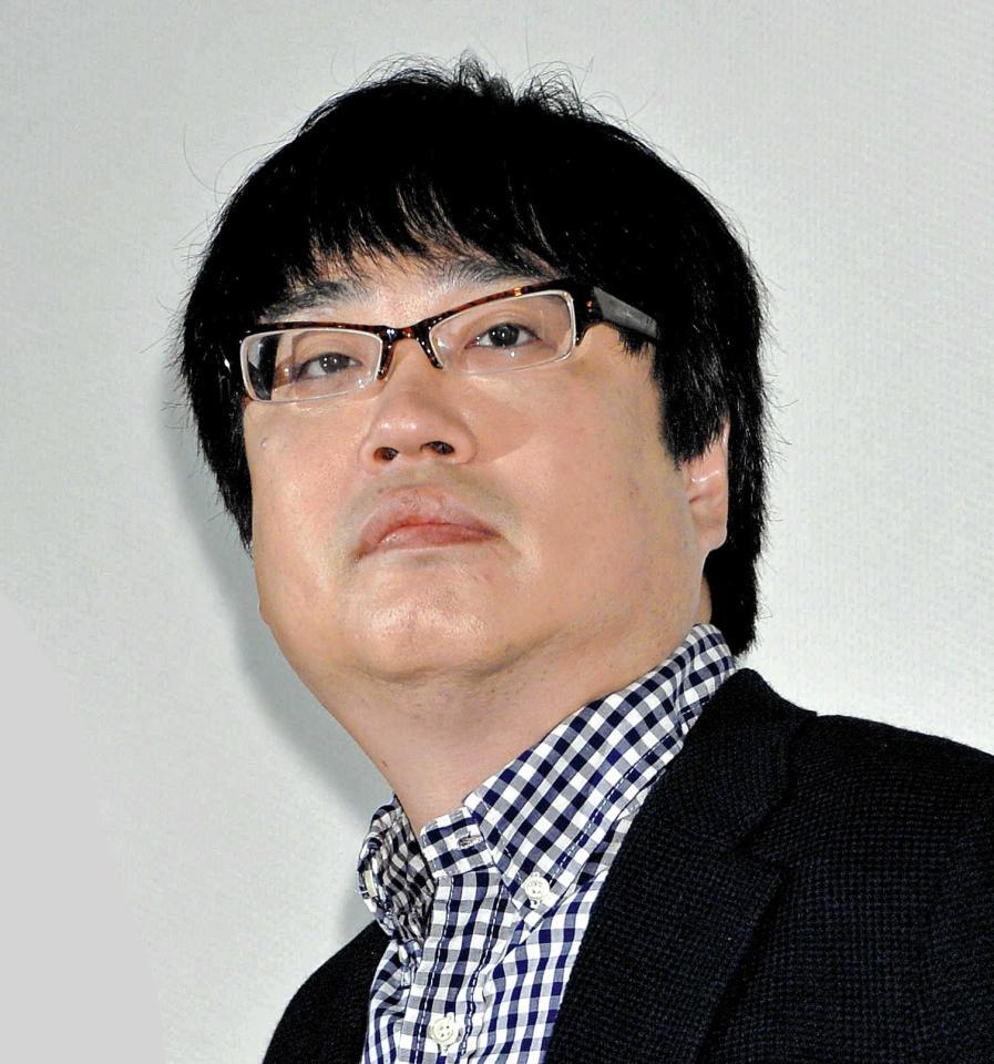 俳優の六角精児