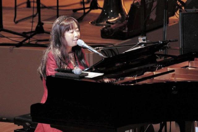 谷山浩子 ４５周年ライブ カントリーガール など披露 芸能 デイリースポーツ Online