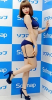 初のＤＶＤ「こみつのひみつ」の発売記念イベントを行ったこみつじょう＝東京・秋葉原のソフマップアミューズメント館