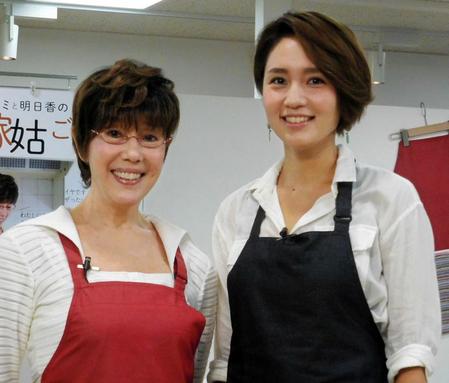 平野レミ（左）と和田明日香
