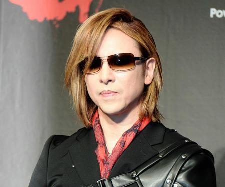 手術成功を報告したYOSHIKI