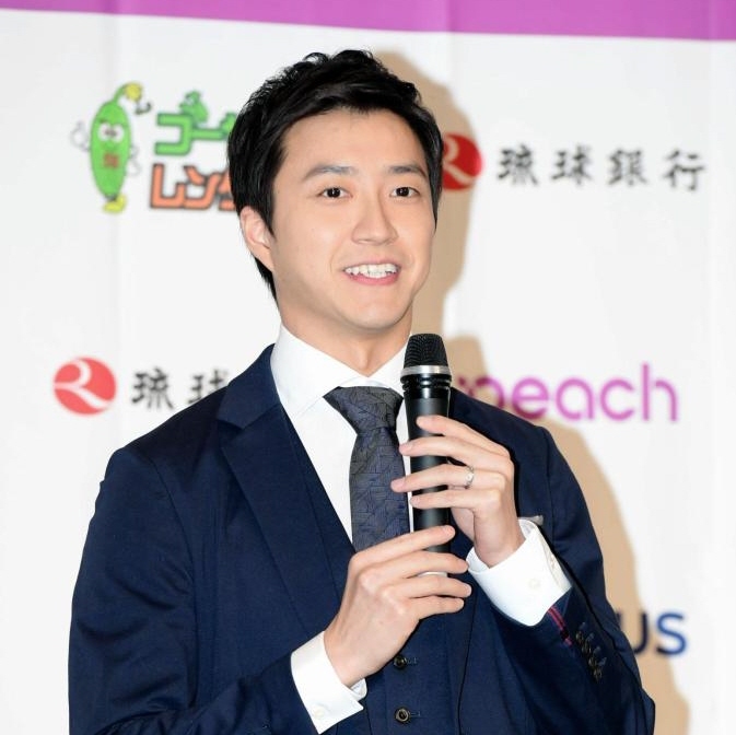 笑顔であいさつする江宏傑＝都内のホテル（撮影・金田祐二）