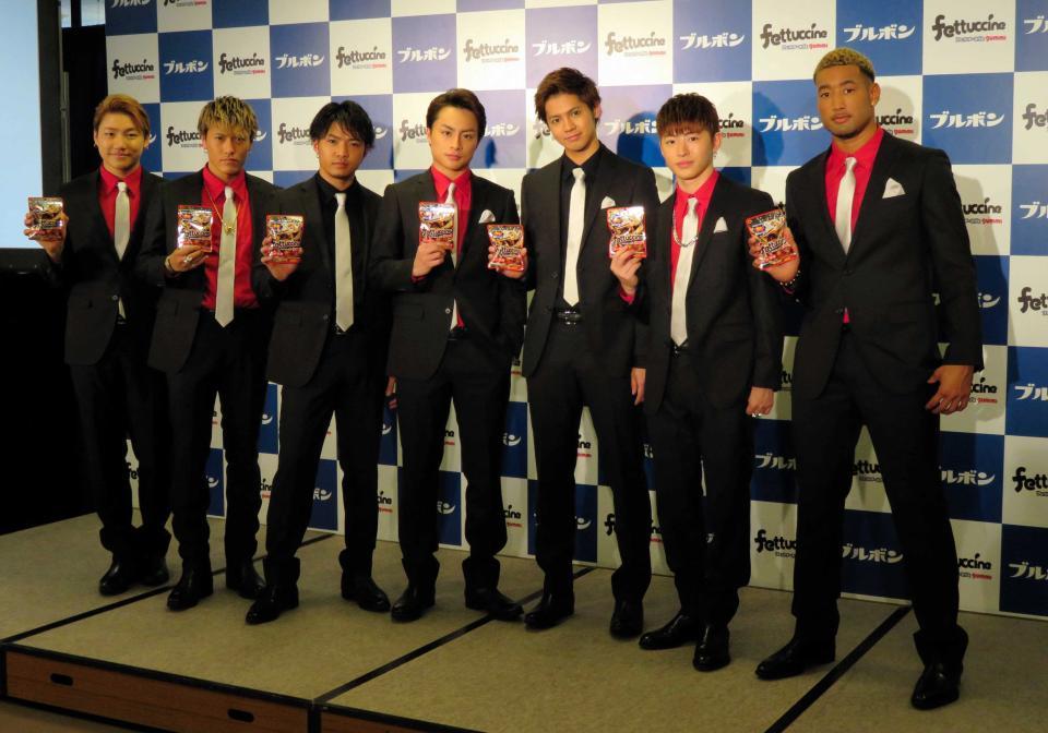 ＧＥＮＥＲＡＴＩＯＮＳ　ＦＲＯＭ　ＥＸＩＬＥ　ＴＲＩＢＥ