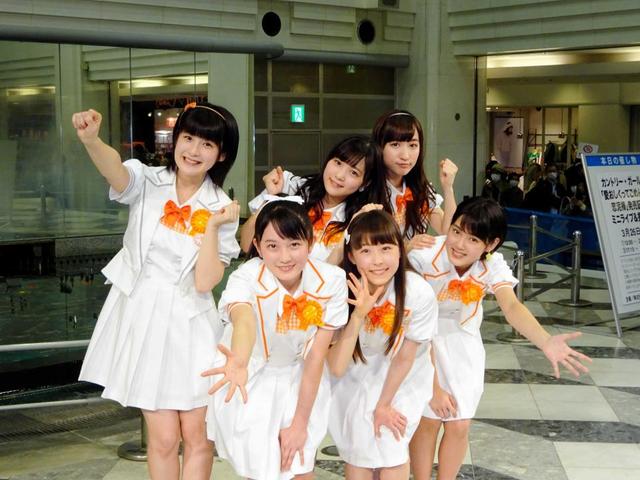 カントリーガールズ　嗣永桃子　山木梨沙　森戸知沙希　小関舞　梁川奈々美　船木結 カントリー・ガールズ3名が娘。'17、アンジュルム、Juice=Juice