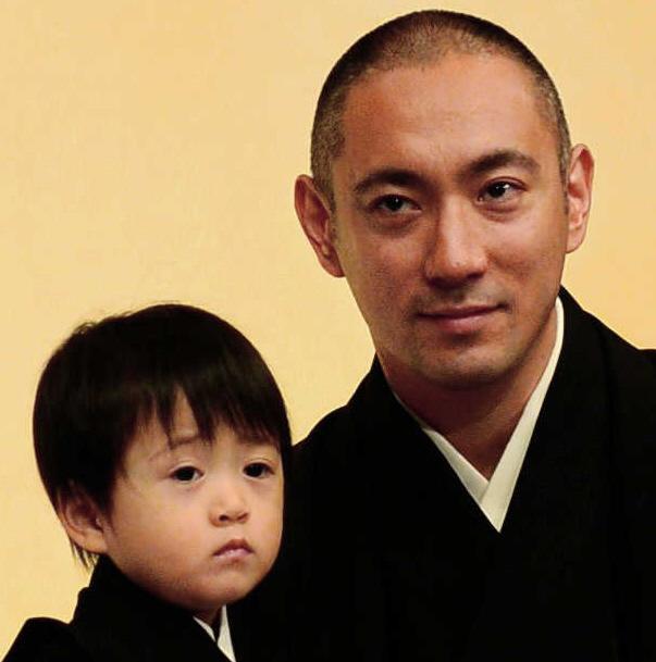 海老蔵、歌舞伎座初日に万雷拍手…「出ずっぱり」夜の部に勸玄君と共演