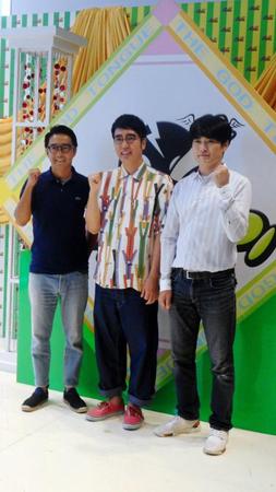 　初のゴールデン進出に意気込む「ゴッドタン」ＭＣのおぎやはぎと劇団ひとり＝テレビ東京天王洲スタジオ