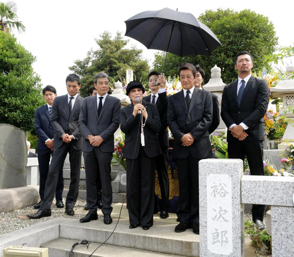 裕次郎記念館の全国ツアー計画発表 没後30年 まき子夫人が明かす 芸能 デイリースポーツ Online 裕次郎記念館の全国ツアー計画発表 没後30年 まき子夫人が明かす 芸能 デイリースポーツ Online